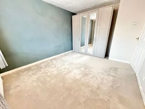 Knowle Close Great Sutton